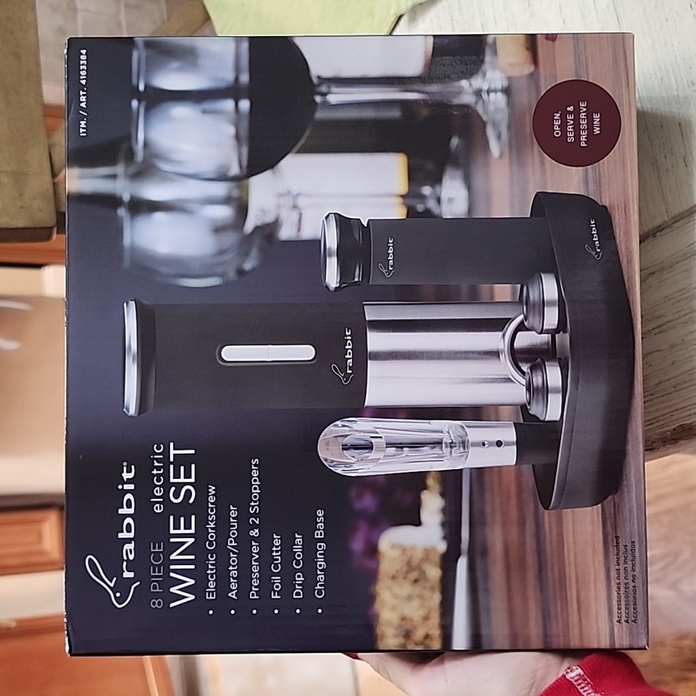 NEW Rabbit 8 Piece Electric Wine Set
